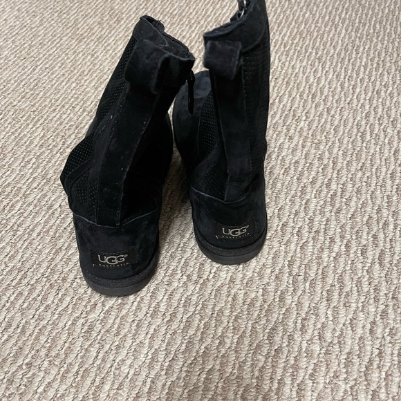 Ugg boots size 8 unlined-never worn - Picture 2 of 4